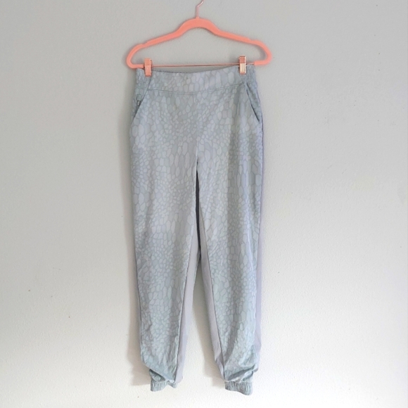 Athleta brooklyn fully Lined Textured Joggers pant Serpentine Coast Grey size.4 - Picture 4 of 12